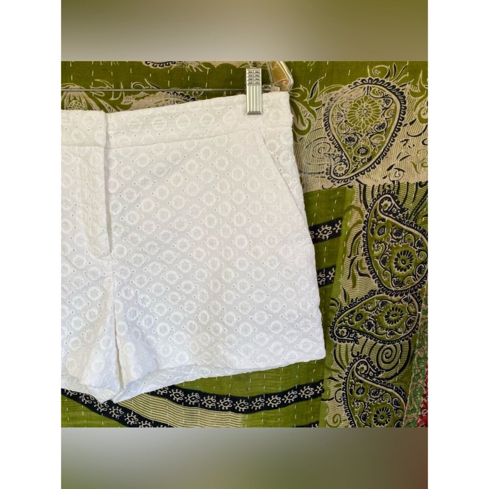NWT Diane von Furstenburg White Fabiola Eyelet Cotton Country Club Shorts 10 - Picture 3 of 16